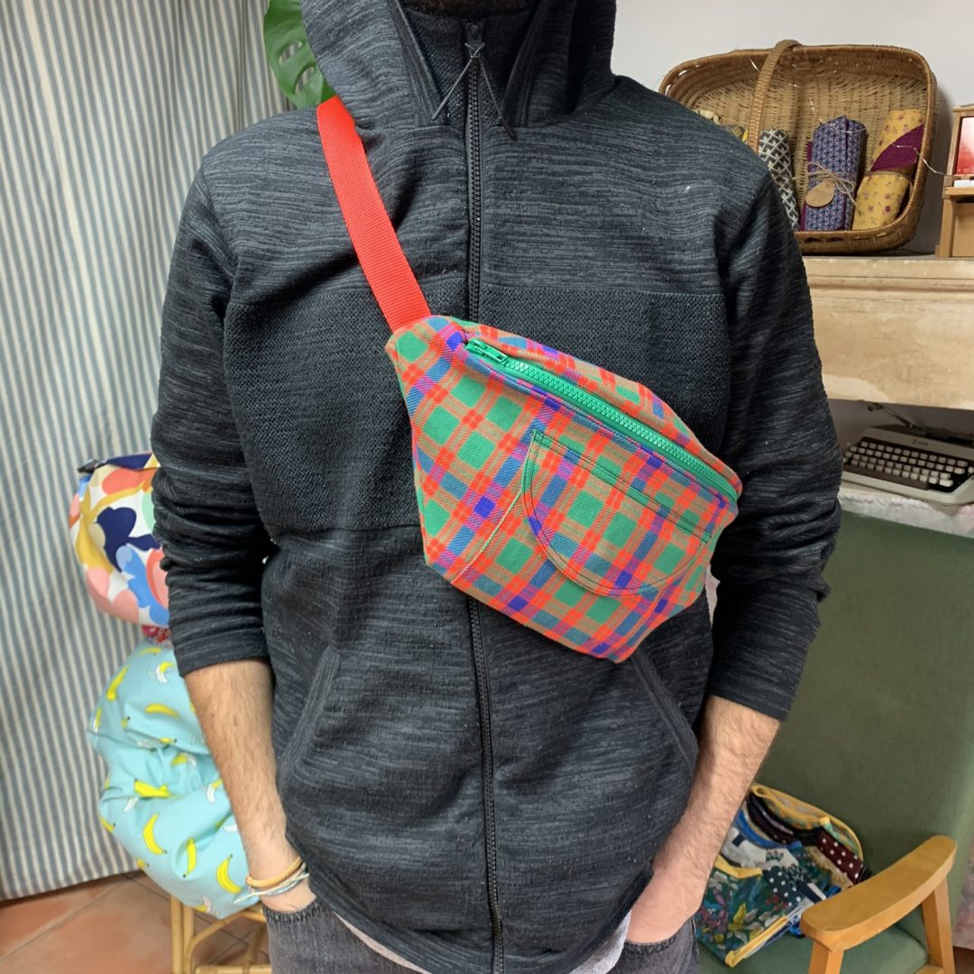 sac banane écossaise poche pression